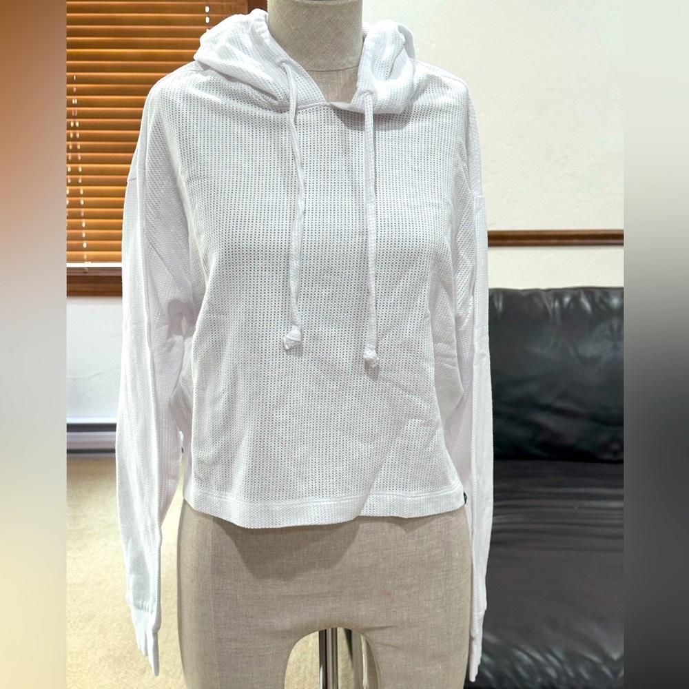 Cropped hooded top